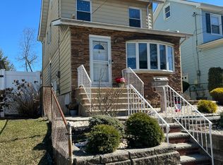 371 Pelton Ave, Staten Island, NY 10310