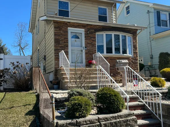 371 Pelton Ave, Staten Island, NY 10310