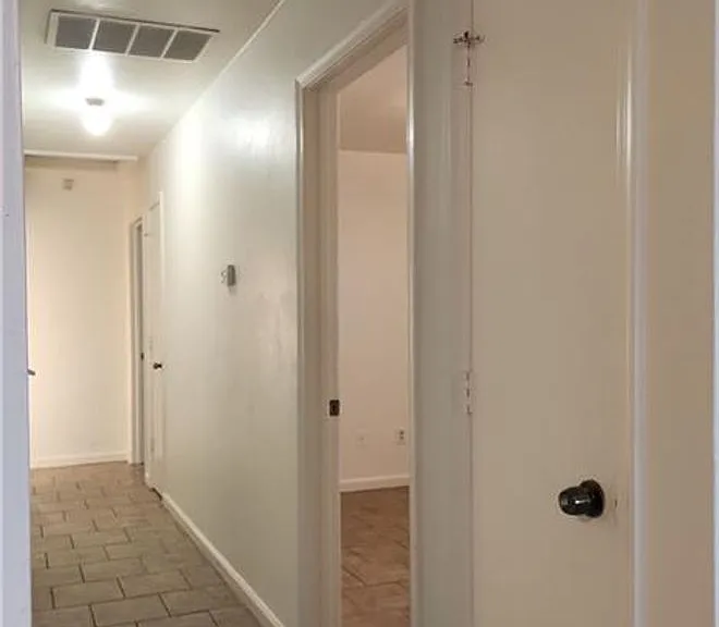 6045 Bradford Dr #B — Photo 15