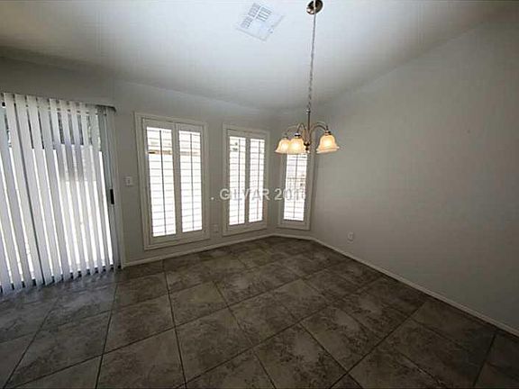 3rd image of 5225 Mandalay Springs Dr
