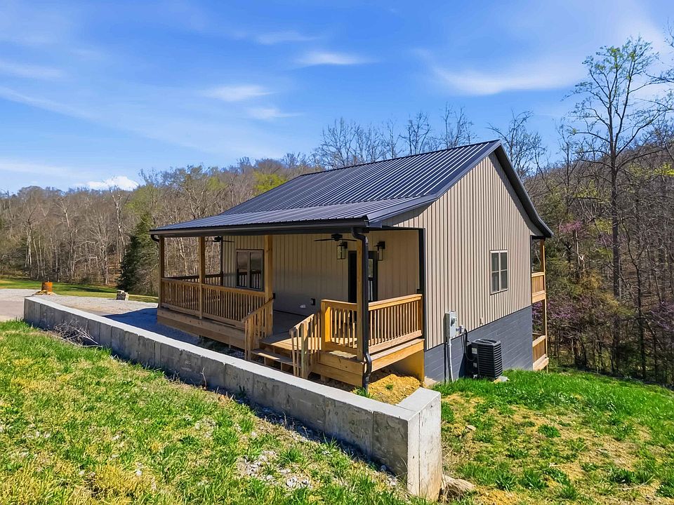 1st image of 195 Hobart Ln