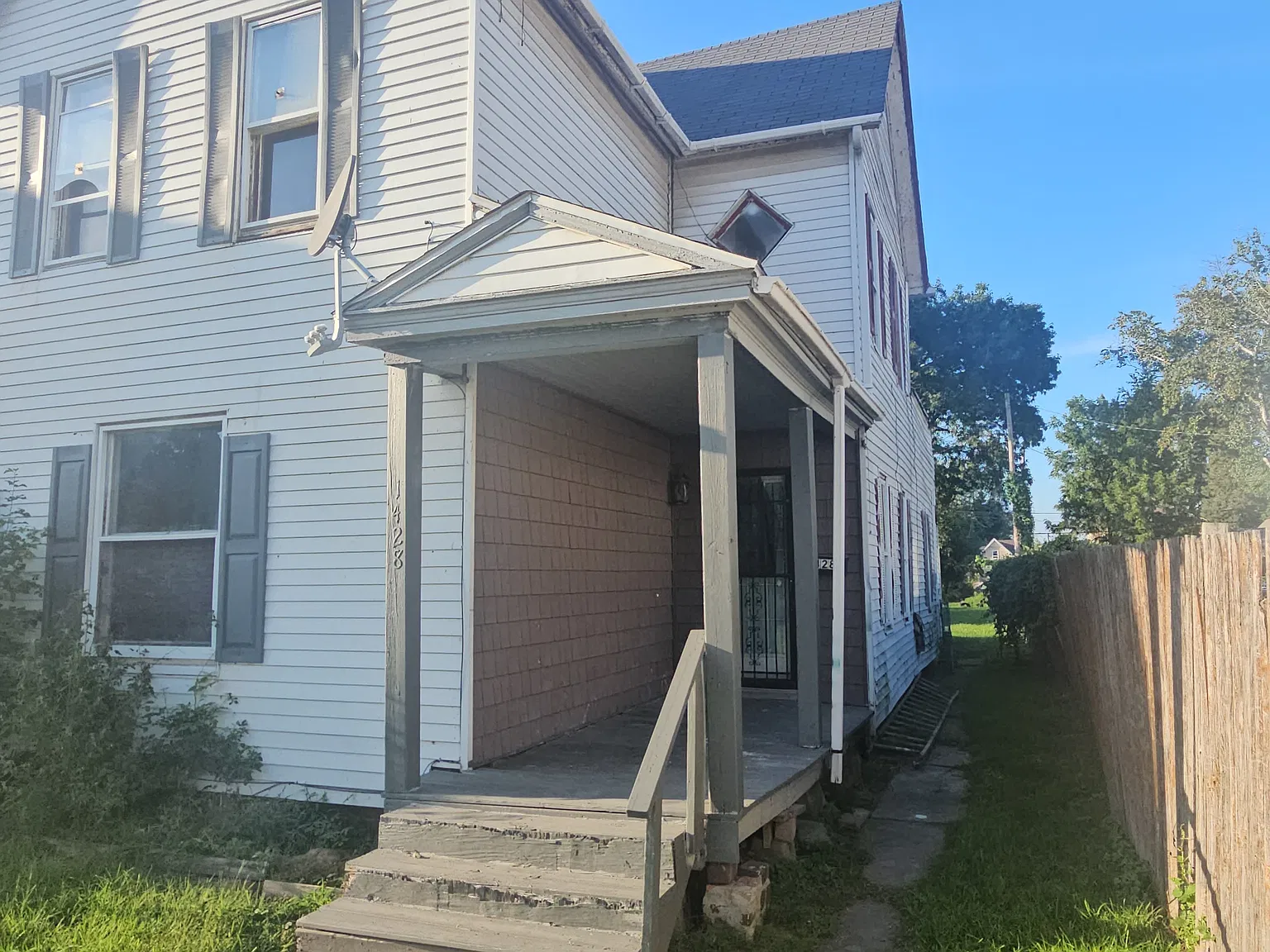 3 bed, 1704 sqft, $1,195 — Photo 3