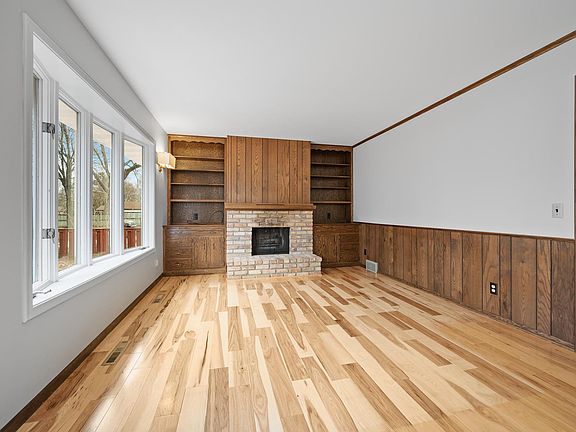 5th image of 6943 France Ave N