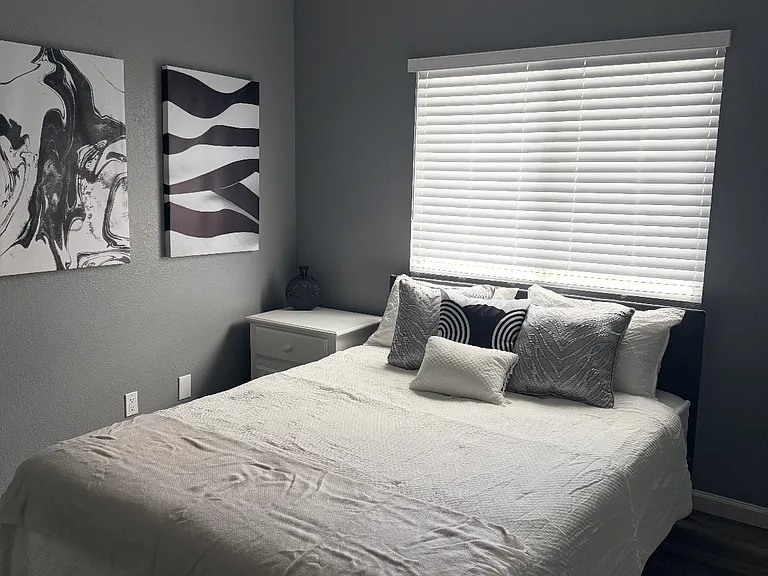 14331 Aaron Ct — Photo 12