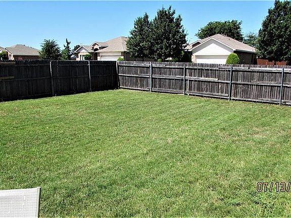 2nd image of 1225 Foxtail Ln