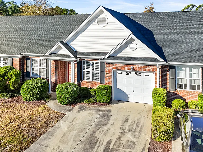 5006 Carleton Dr — Photo 19