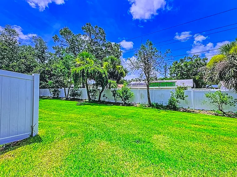 3934 Yellowstone Cir — Photo 8