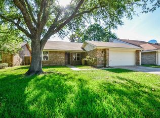 5327 Pine Cliff Dr, Houston, TX 77084