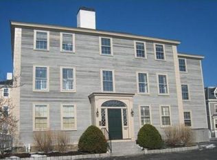17 Washington St APT 3, Gloucester, MA 01930