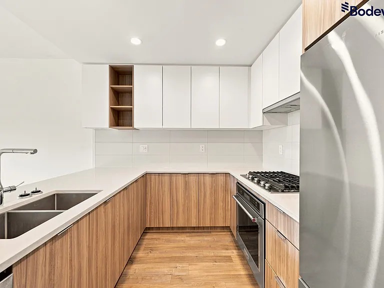 750 Dogwood St #320 — Photo 2