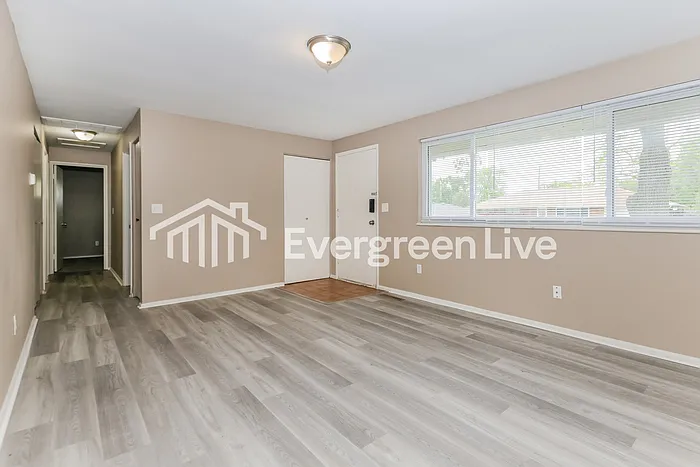 5512 Shady Oak St — Photo 4