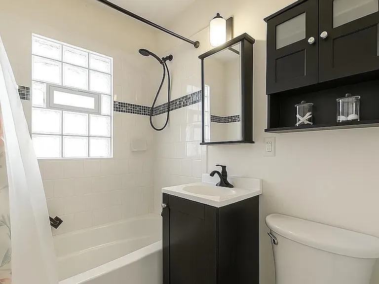 3844 Robinhood Ln — Photo 11