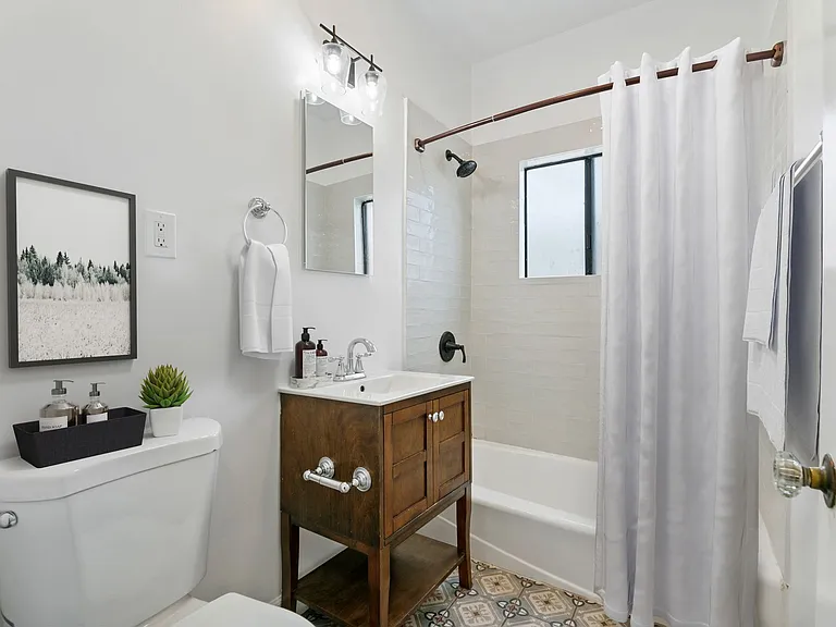 2055 E. 3rd St , Long Beach, CA, 90814 — Photo 10