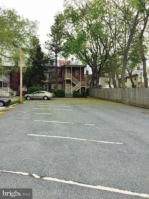 2nd image of 218 E Main St