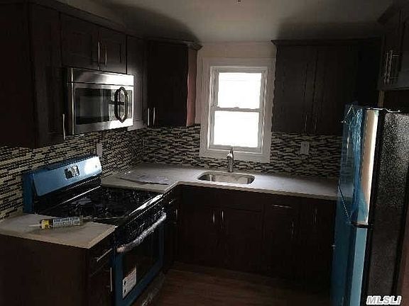 3rd image of 18717 104th Ave