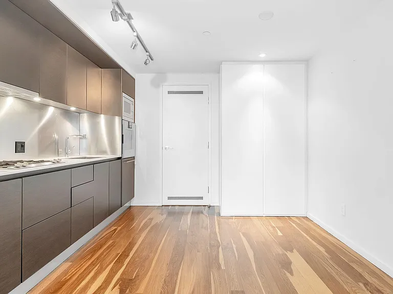 1151 Georgia St W #2703 — Photo 4