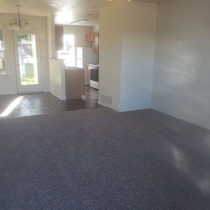 1st image of 409 Creek St APT D