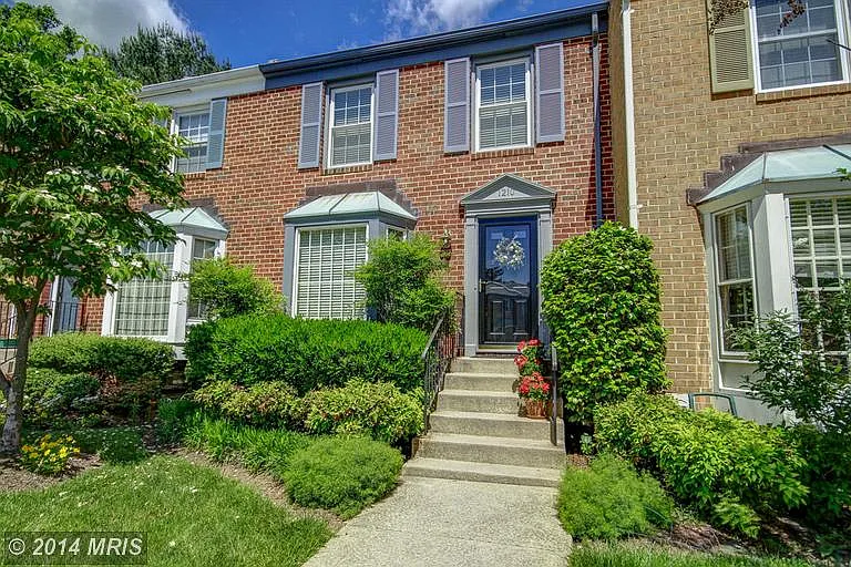 1210 Brunswick Ct photo 1