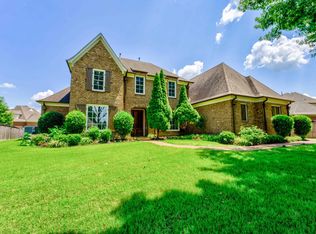 772 Crimson Oaks Ln, Collierville, TN 38017