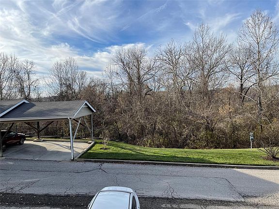 2nd image of 1117 Arbor Creek Dr APT 2B