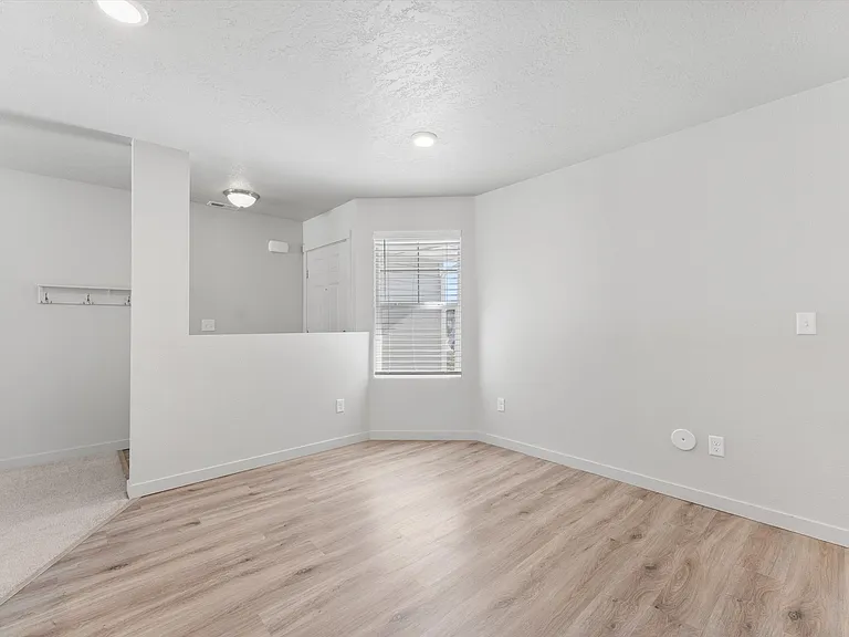 15090 N Bonelli Ave — Photo 4