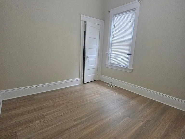 3643 W 47th St — Photo 11