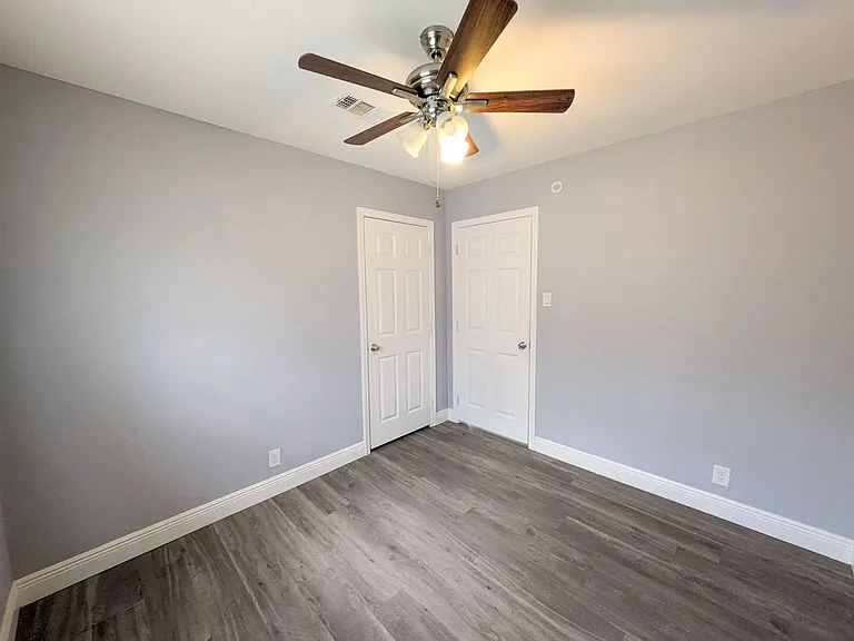 4404 Raven St — Photo 12