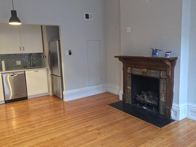 1st image of 1534 Pine St APT 2