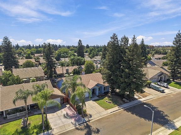 5th image of 4029 E Grove Ct