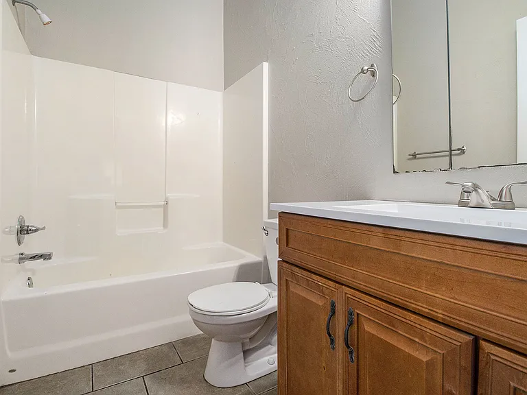 1126 Lafayette Ave — Photo 15