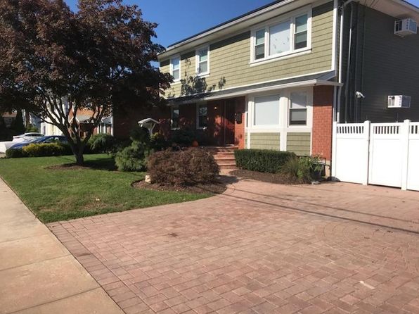 335 Van Cott Ave APT 2