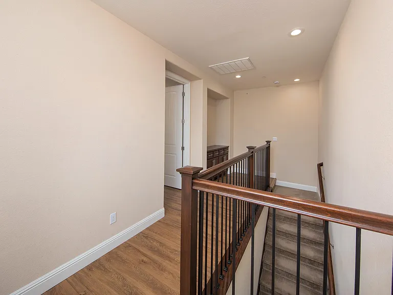 6491 Bayview Dr #1 — Photo 29