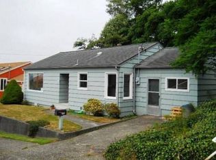 936 14th St, Astoria, OR 97103