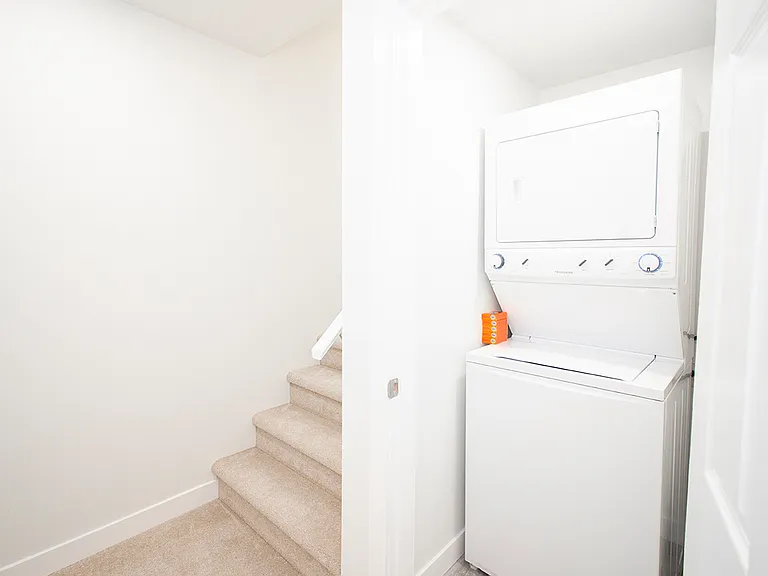 100 Southview Cres #709 — Photo 42