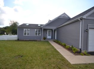 367 Buck Dr, Hainesville, IL