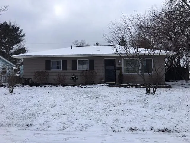 1039 Hillridge Rd photo 1