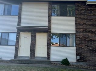 1444 Dartmouth Dr, Saint Charles, MO