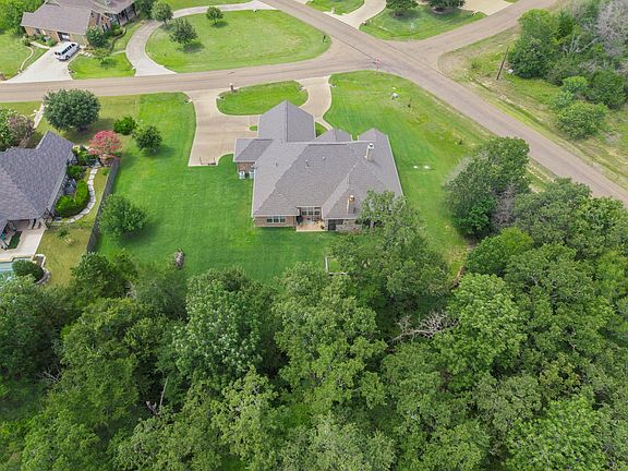 3rd image of 4698 River Valley Dr