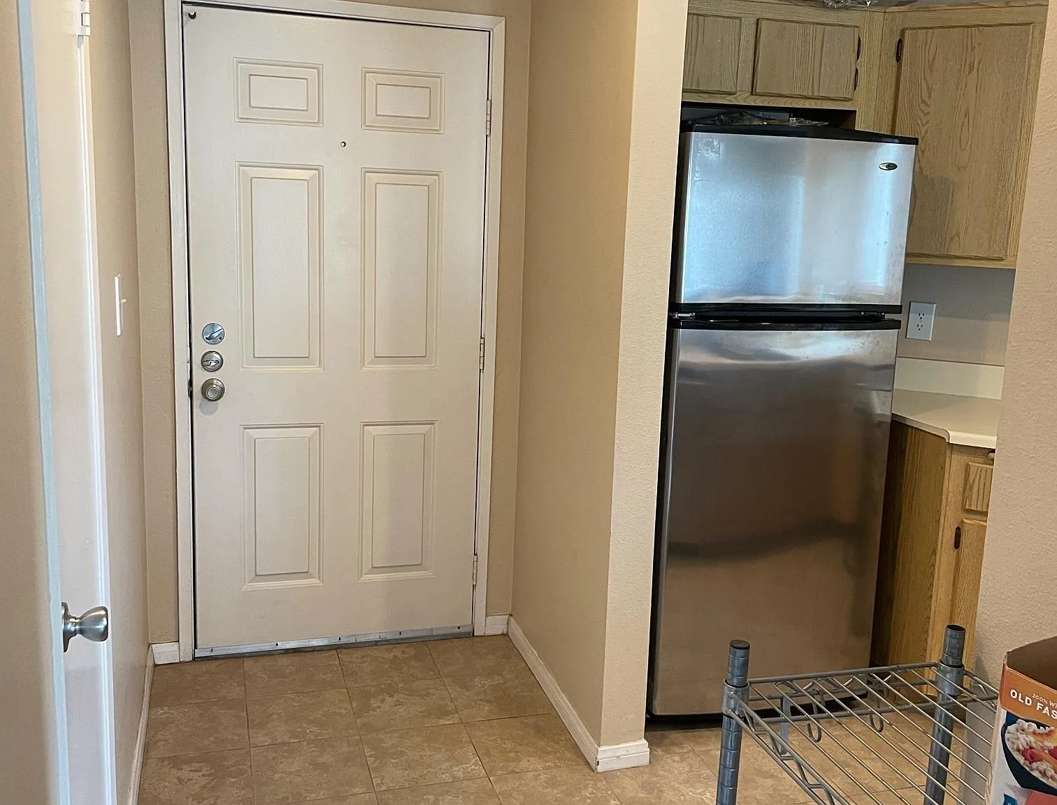 1 bed, 704 sqft, $2,600 — Photo 2
