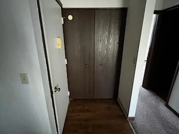 212 Cloverlane St APT B, Lakeview, MI 48850