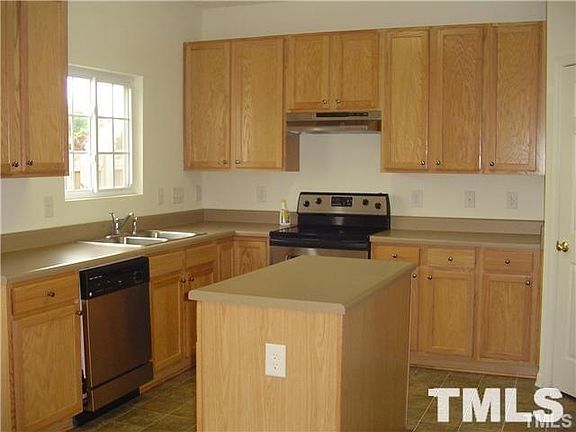 5th image of 113 Eldon Ln