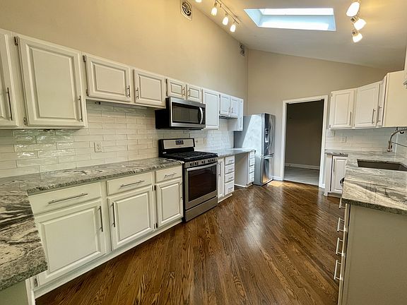 3rd image of 6222 N Washington Blvd #A