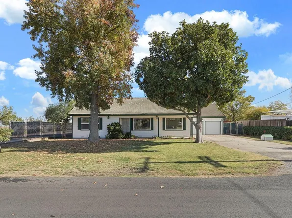 17338 Cal Dr, Lockeford, CA 95237