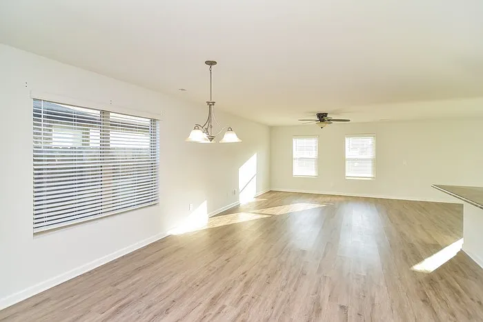 111 Winstead Cir — Photo 4