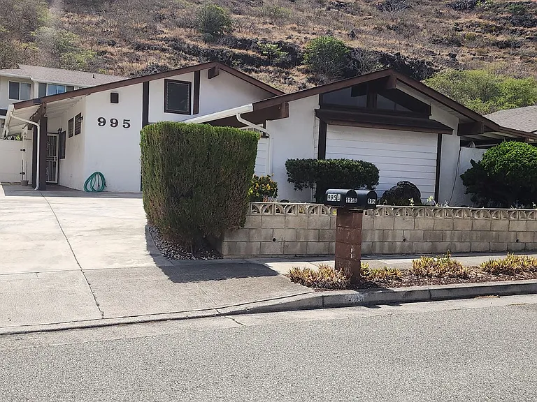 995 Kalapaki St — Photo 1