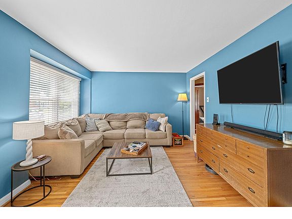 5th image of 4309 Sunshine Dr