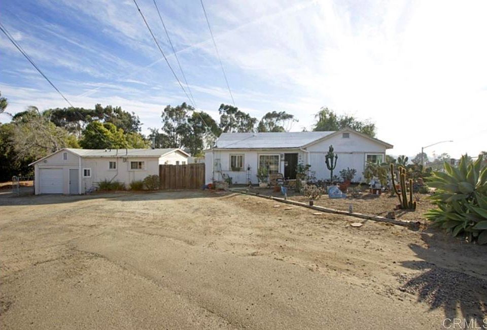 1st image of 2245 Ivy Rd