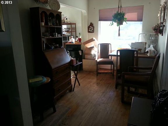 3rd image of 8515 Mount Olympus Ave