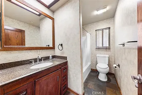 1770 Mountain Ln — Photo 22