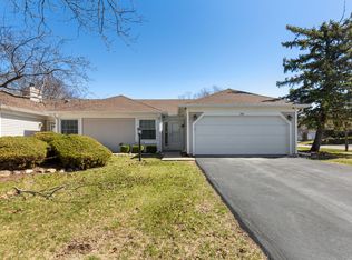 314 Whitewood Dr, Streamwood, IL